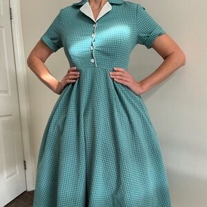 Retro Vintage Vibes Teal Collar Dress: Size S